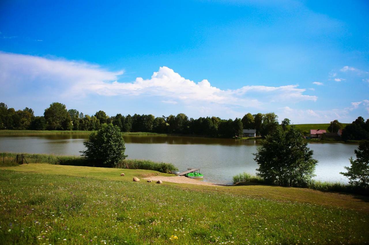 Domek Nad Jeziorem Lepaki Wielkie Экстерьер фото